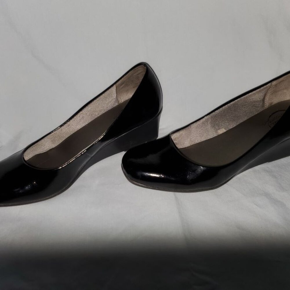 LifeStride Black Wedge